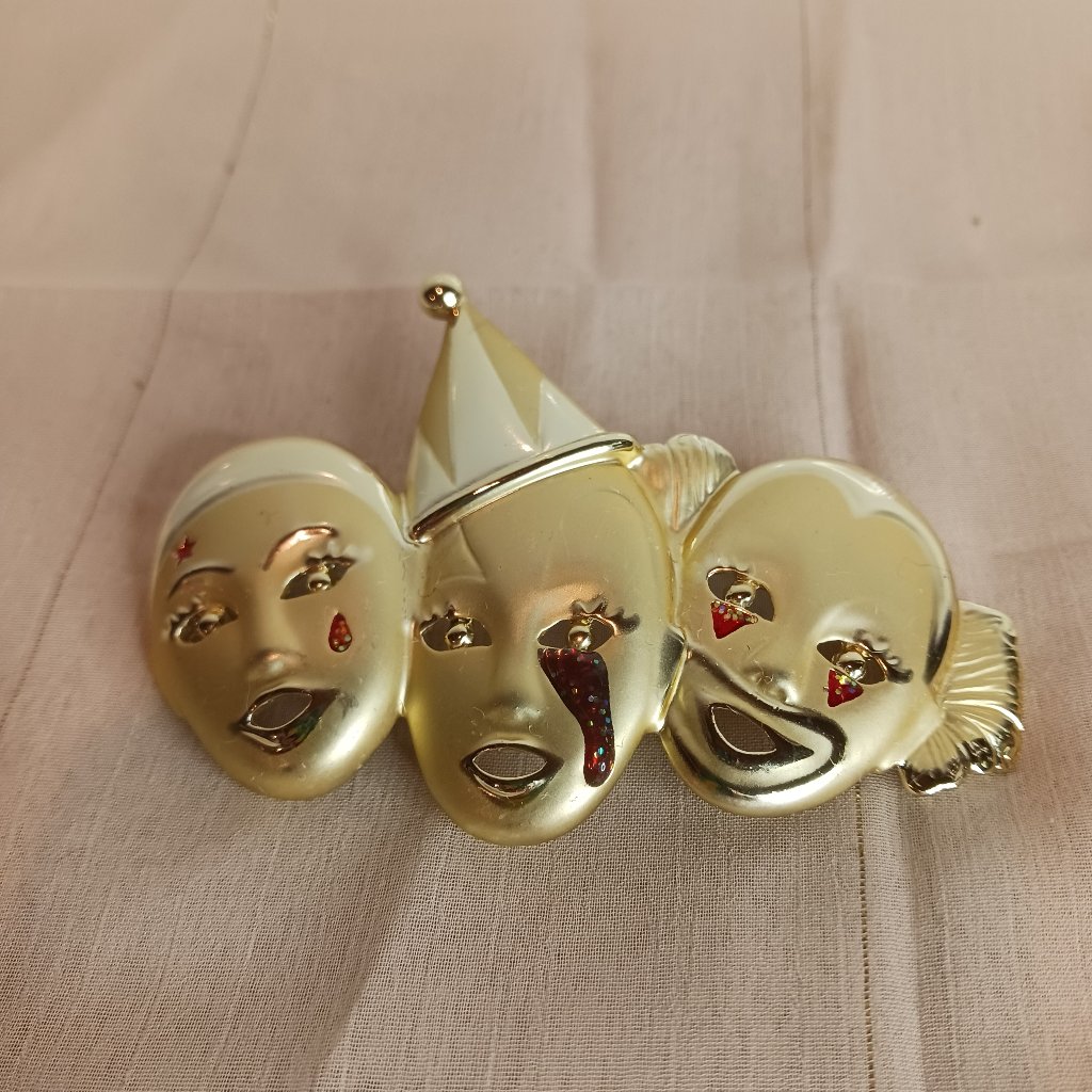 Vintage Ajc Clown Faces Brooch 18$